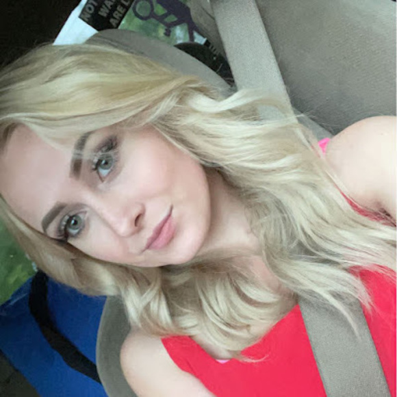 Meet your Posher, Bailey - Picture 1 of 1